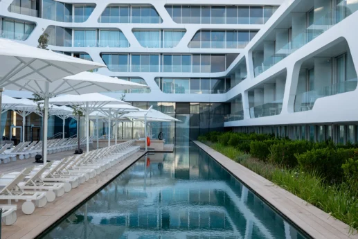 the-yacht_7